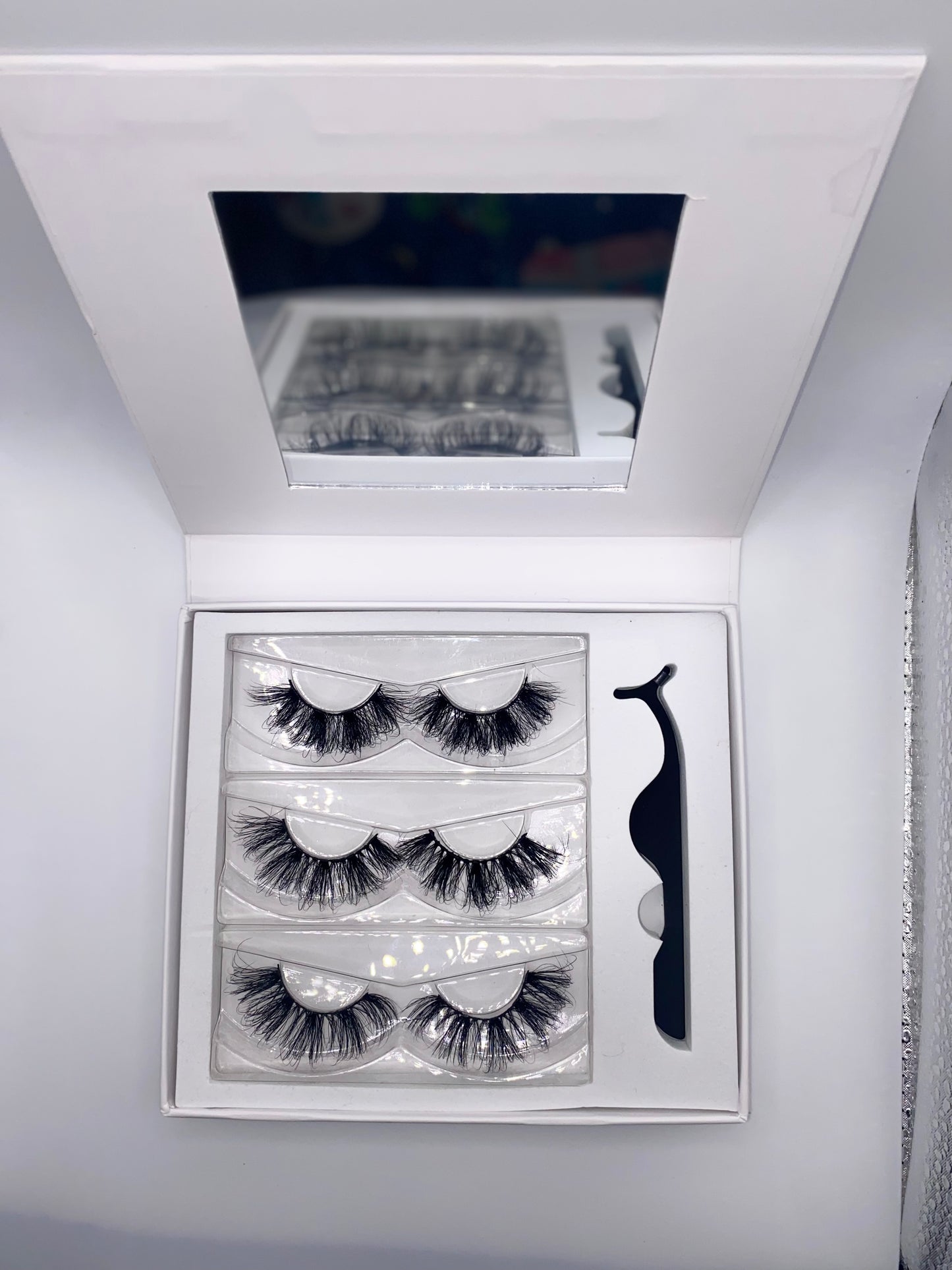 Spotlight Lashes
